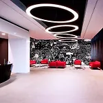 Free Garage Parking!!! Stylish Getaway In Prime Location - By The Danube And Old Town Apartman