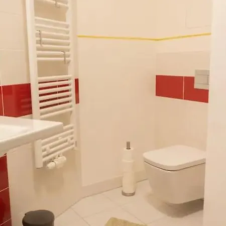 Free Garage Parking!!! Stylish Getaway In Prime Location - By The Danube And Old Town Appartement Bratislava