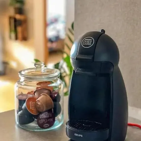 Free Garage Parking!!! Stylish Getaway In Prime Location - By The Danube And Old Town * ブラチスラヴァ