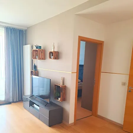 Free Garage Parking!!! Stylish Getaway In Prime Location - By The Danube And Old Town דירה