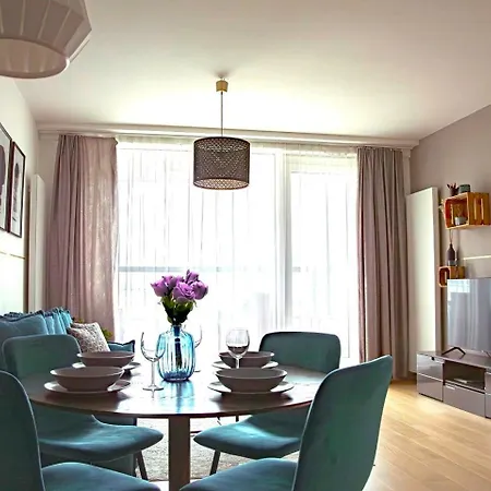 Lägenhet Free Garage Parking!!! Stylish Getaway In Prime Location - By The Danube And Old Town