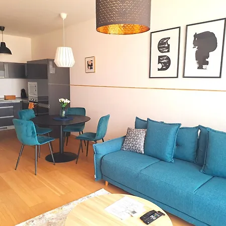 Free Garage Parking!!! Stylish Getaway In Prime Location - By The Danube And Old Town Bratislava