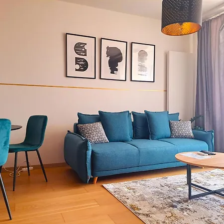 Free Garage Parking!!! Stylish Getaway In Prime Location - By The Danube And Old Town