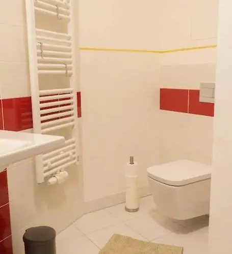 Free Garage Parking!!! Stylish Getaway In Prime Location - By The Danube And Old Town アパート ブラチスラヴァ